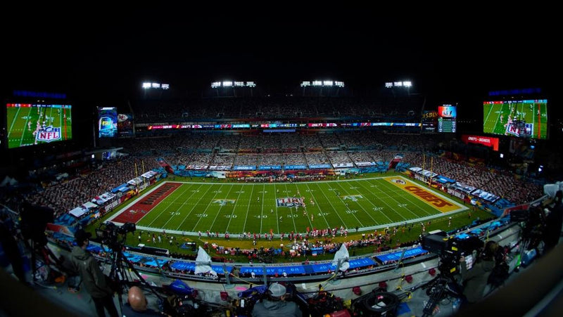Super Bowl: Perceived lack of social distancing prompts backlash after thousands pack into stadium - RedSky Medical